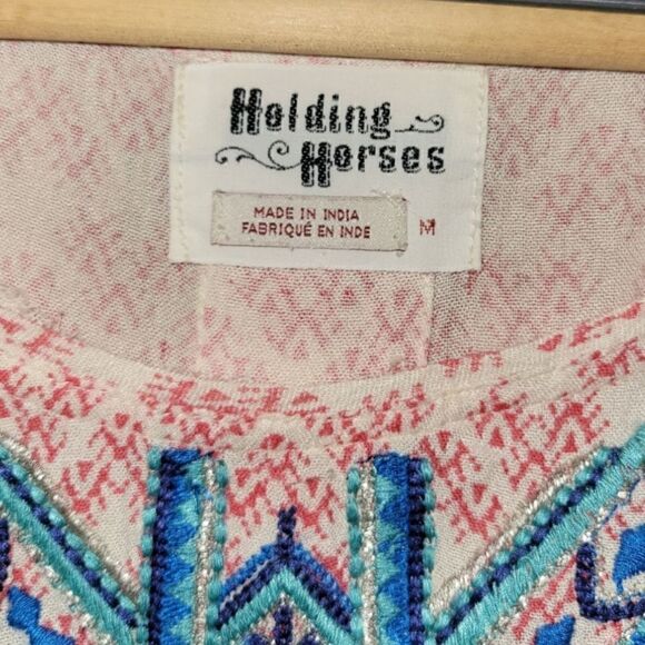 Anthropologie Embroidered Split Back IKAT embroidered Short Sleeve Tunic Top M - Picture 13 of 16